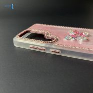 نمای کناری قاب صورتی برند TOP طرح پروانه برای سامسونگ Galaxy S25 Ultra